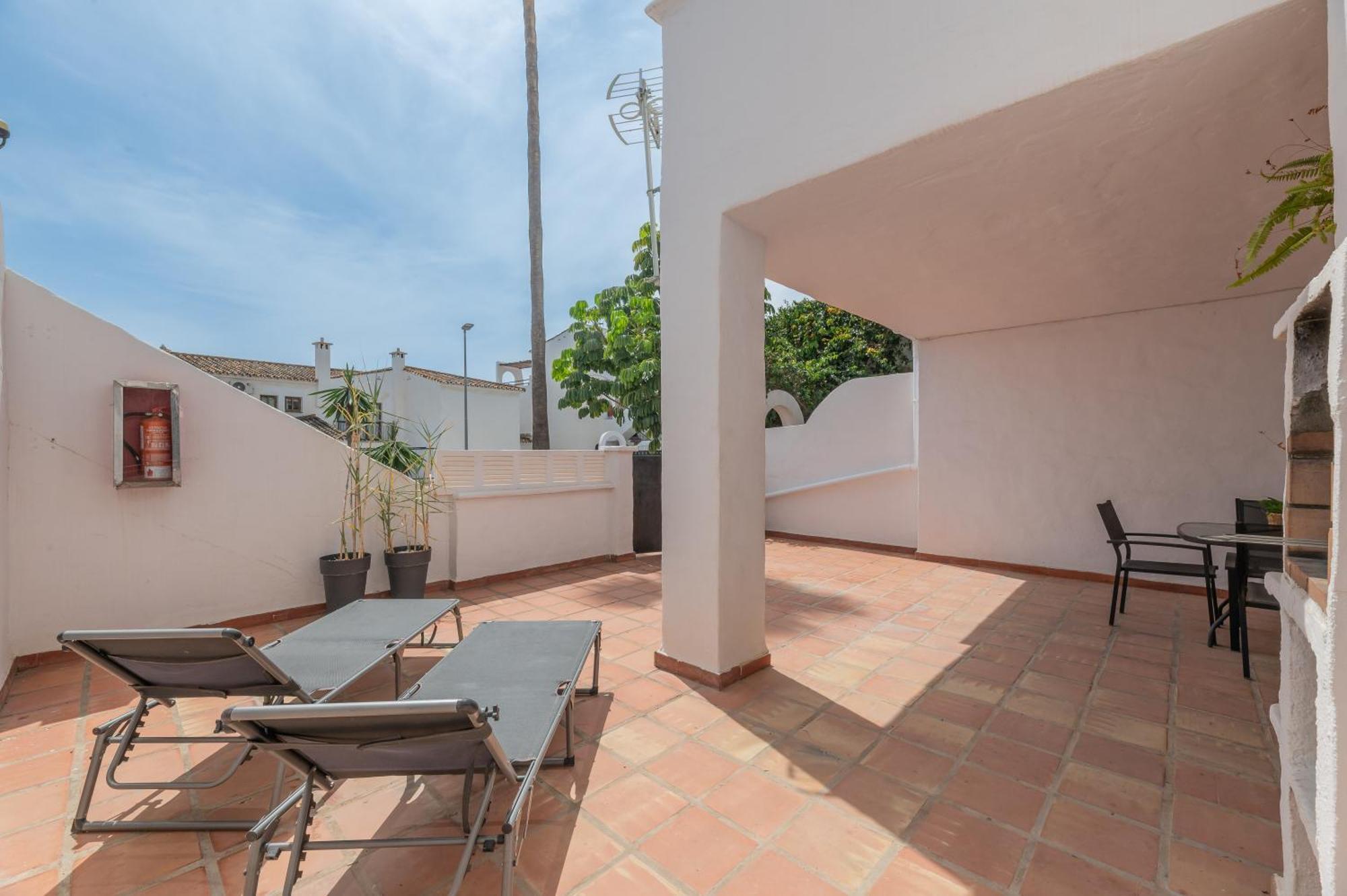 Apartamento Con Amplio Porche Y Bbq Benalmádena Exterior photo