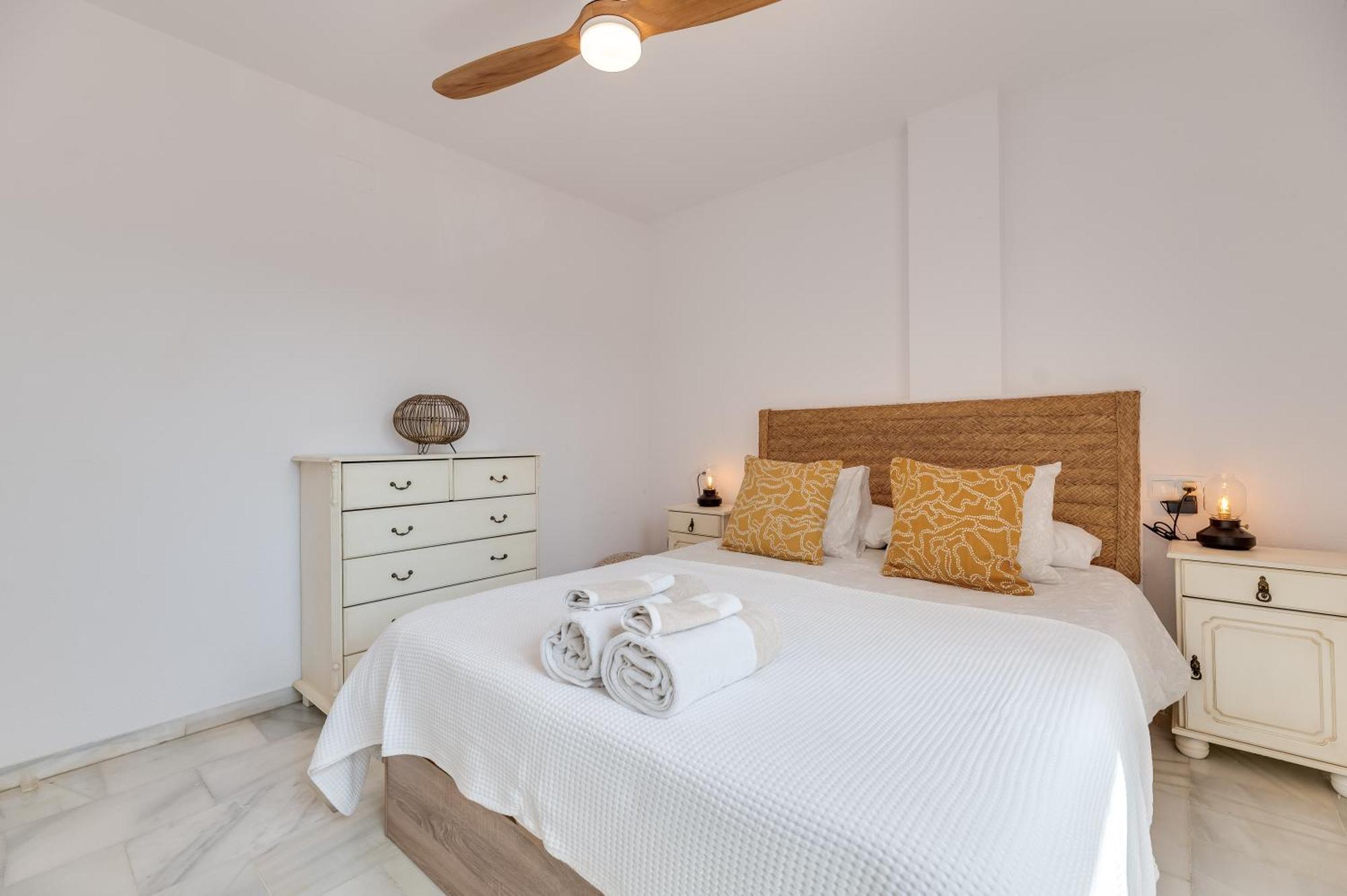 Apartamento Con Amplio Porche Y Bbq Benalmádena Exterior photo