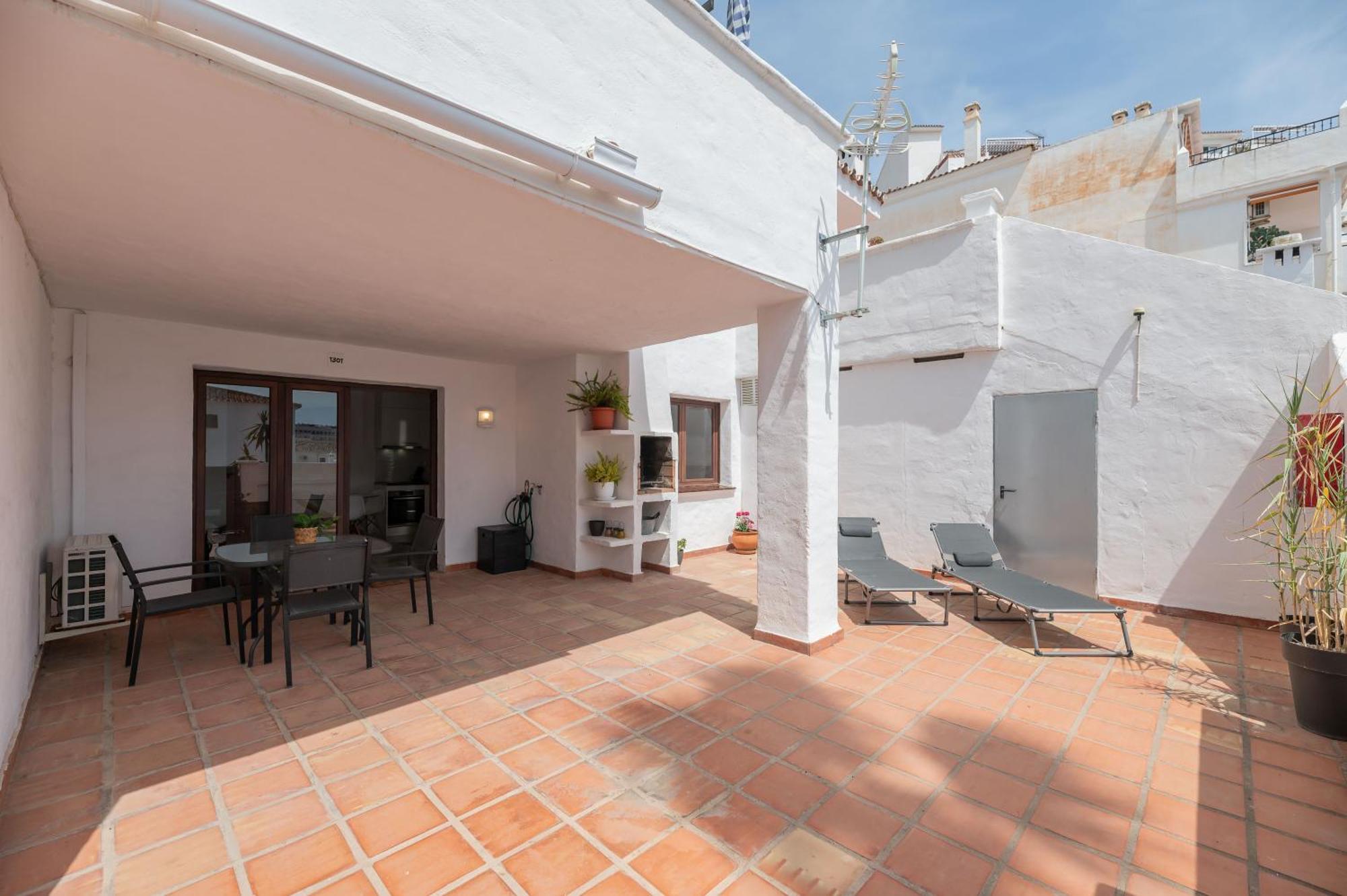 Apartamento Con Amplio Porche Y Bbq Benalmádena Exterior photo